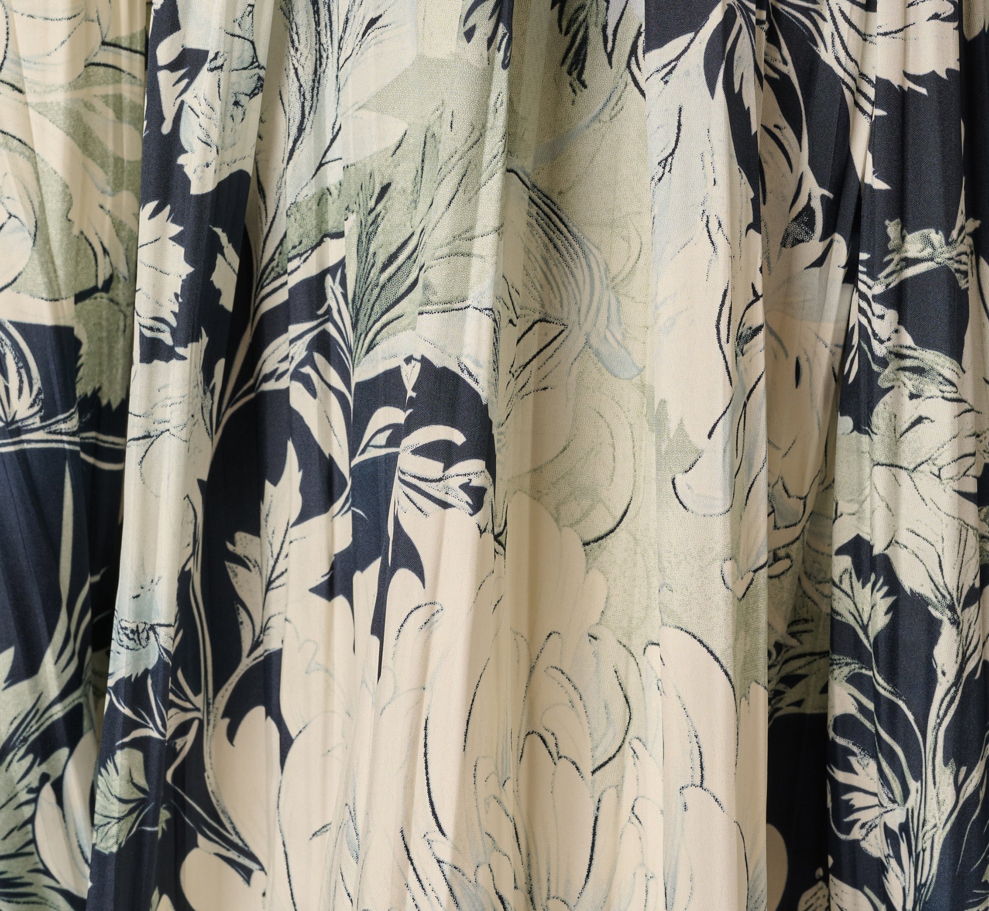 A Line Midi Bubble Skirt In Soft Cloud Vintage Floral